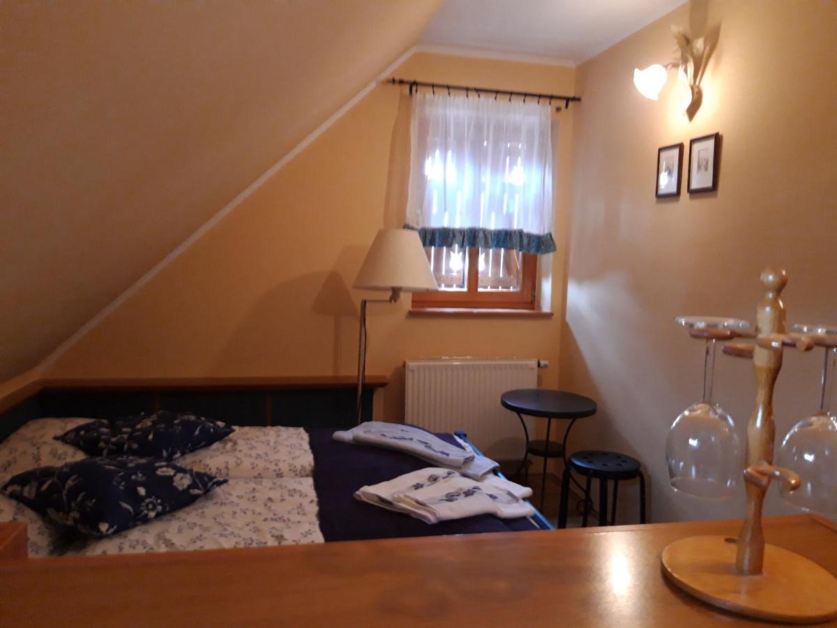 Rudolf'S Fogado Otel Zsira Dış mekan fotoğraf