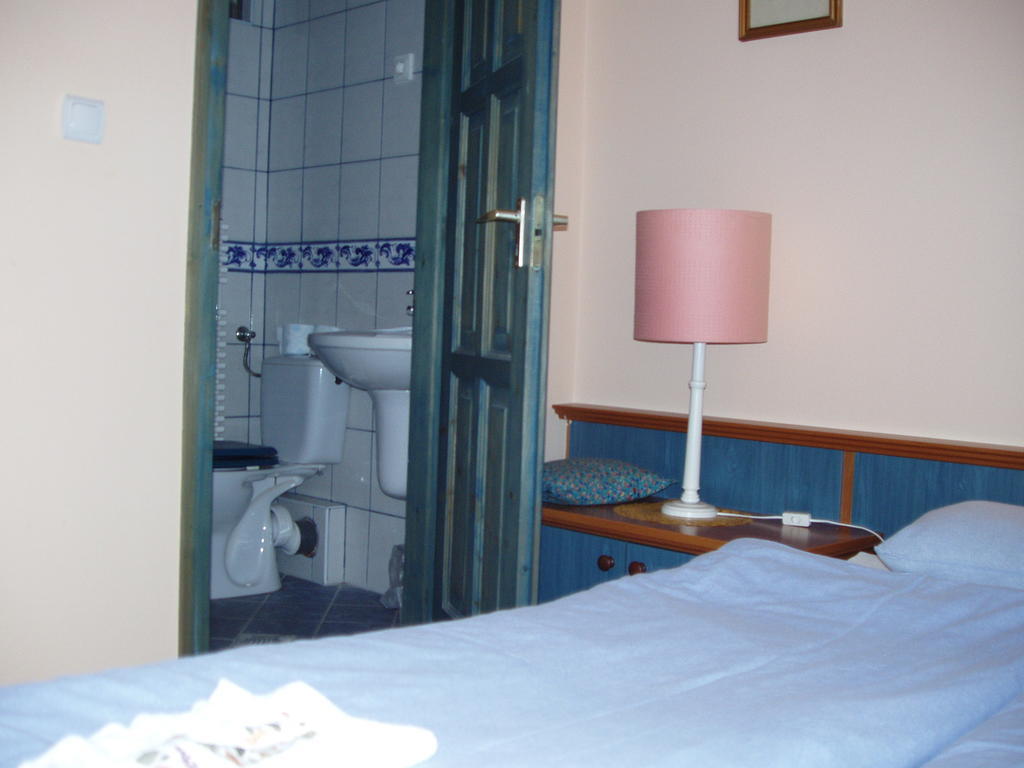 Rudolf'S Fogado Otel Zsira Dış mekan fotoğraf