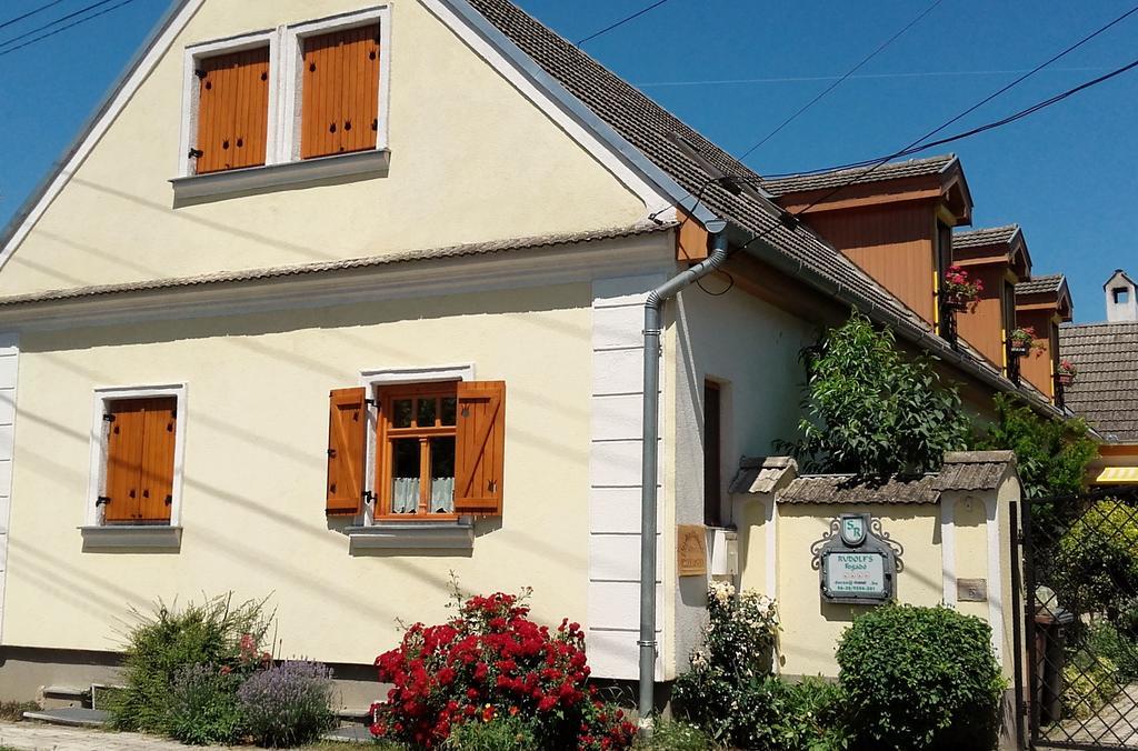 Rudolf'S Fogado Otel Zsira Dış mekan fotoğraf